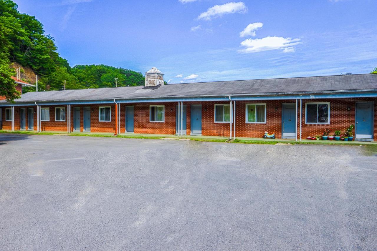 Patriot Inn Motel Beaver Wv, By Oyo المظهر الخارجي الصورة
